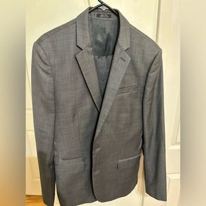 Express Photographer Grey Men’s Suit Two Piece